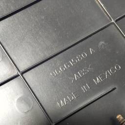 MOLDURA TAMPA TRASEIRA CAPTIVA 2008 2009 A 2017