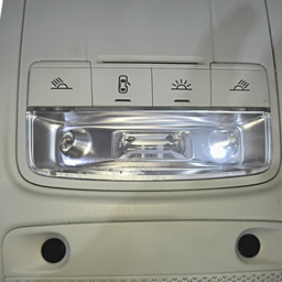 LUZ TETO CORTESIA AUDI Q3 2.0 2015