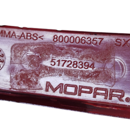 REFLETOR OLHO GATO DIREITO FIAT STRADA 2004 A 2020 ORIGINAL