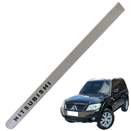 Friso Moldura Porta Dianteira Esquerda Pajero Tr4 2010/2015