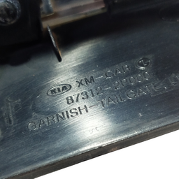 FRISO MOLDURA TAMPA TRASEIRA KIA SORENTO 2010 A 2013