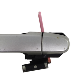 MAÇANETA PORTA TRASEIRA DIREITA TOYOTA HILUX 2006 A 2016