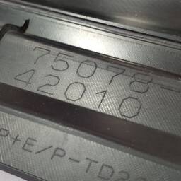 FRISO MOLDURA PORTA TRASEIRA ESQUERDA TOYOTA RAV4 2013/2018