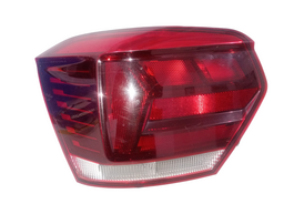 Lanterna Traseira Esquerda Polo 2018 a 2022