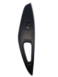 BOTÃO MOLDURA VIDRO TRASEIRO DIREITO TOYOTA GLI