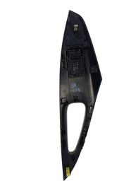 BOTÃO MOLDURA VIDRO TRASEIRO DIREITO TOYOTA GLI