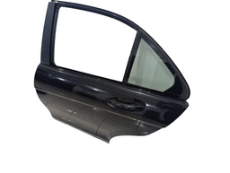 PORTA TRASEIRA ESQUERDA MERCEDES C180 C/DETALHE 2008 A 2014