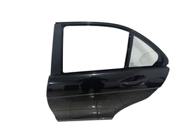 PORTA TRASEIRA ESQUERDA MERCEDES C180 C/DETALHE 2008 A 2014