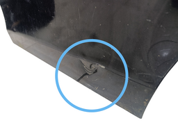 PORTA TRASEIRA ESQUERDA MERCEDES C180 C/DETALHE 2008 A 2014