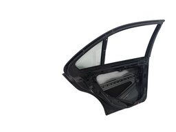 PORTA TRASEIRA ESQUERDA MERCEDES C180 C/DETALHE 2008 A 2014