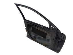 PORTA DIANTEIRA ESQUERDA MERCEDES C180 C/DETALHE 2008 A 2014