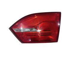 LANTERNA TRASEIRA DIREITA JETTA 2011 A 2014 (MALA) S/ LED