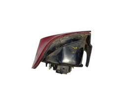 LANTERNA TRASEIRA DIREITA POLO SEDAN 2007 A 2014 C/DETALHE