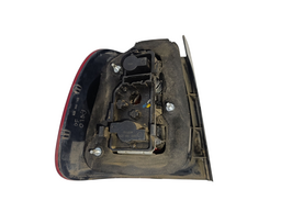 LANTERNA TRASEIRA DIREITA POLO SEDAN 2007 A 2014 C/DETALHE