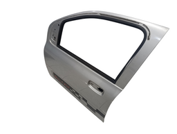 PORTA DIANTEIRA ESQUERDA UNO VIVACE 2015/2021 S/ FURO CILIND