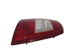 LANTERNA TRASEIRA DIREITA ASTRA SEDAN 2003 A 2012 BICOLOR