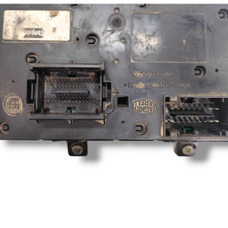 CAIXA FUSIVEL FIAT PALIO ESSENCE 2012 2017