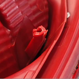 LANTERNA TRASEIRA ESQUERDA GOL G4 CARCAÇA VERMELHA