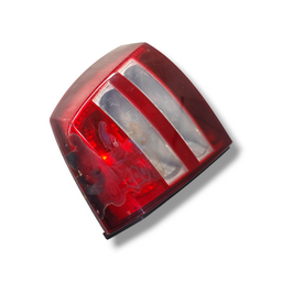 LANTERNA TRASEIRA DIREITA ASTRA SEDAN 2003 A 2012 BICOLOR