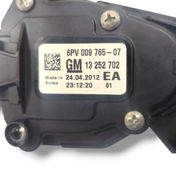 PEDAL ACELERADORCHEVROLET CRUZE LT 1.8 AT 2012