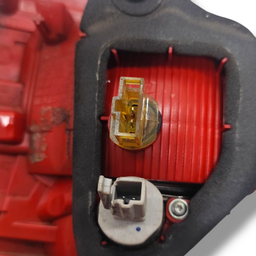 LANTERNA TRASEIRA DIREITA FOX CROSSFOX 2015 A 2022 (MALA)