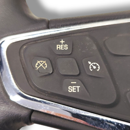 VOLANTE COM COMANDOS CHEVROLET CRUZE 2017 A 2023 ORIGINAL