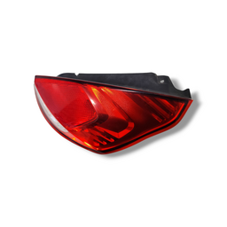 LANTERNA TRASEIRA DIREITA NEW FIESTA HATCH 2013 A 2019