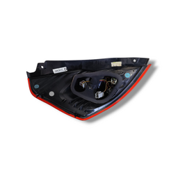 LANTERNA TRASEIRA DIREITA NEW FIESTA HATCH 2013 A 2019