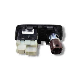 ENTRADA USB TOMADA 12V GM CHEVROLET ONIX 2020 2024