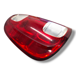 LANTERNA TRASEIRA ESQUERDO UNO VIVACE 2011 2016