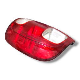 LANTERNA TRASEIRA DIREITA UNO VIVACE 2011 2016 