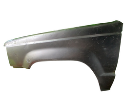 PARALAMA EQUERDO L200 1992 1993 A 2006 (QUADRADA)