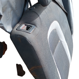 ENCOSTO BANCO TRASEIRO NEW FIESTA 2013/..