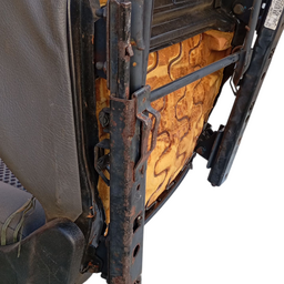 CAPA BANCO DIANTEIRO DIREITO CORSA MONTANA