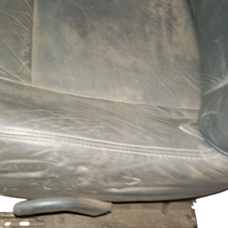 BANCO DIANTEIRO ESQUERDO SANDERO COURO