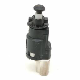 Interruptor pedal freio kwid sandero logan 1.0 2017 a 2022