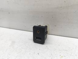 ENTRADA USB AUXILIAR ONIX 2013 2014 2020