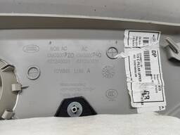 ACABAMENTO COLUNA LADO DIREITO DISCOVERY 3 4 2004 A 2016