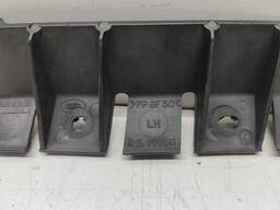 GUIA PARACHOQUE TRASEIRO ESQUERDO DISCOVERY 4 3.0 2012 2013 