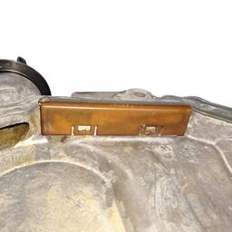 TAMPA LATERAL MOTOR NISSAN SENTRA 2.0 2008 2010