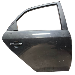 PORTA TRASEIRA DIREITA CERATO 2009 A 2013 PRETO C/ DETALHE