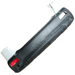 PARACHOQUE TRAS C/ SENSOR SORENTO 2010 A 2013 BRANCO DETALHE