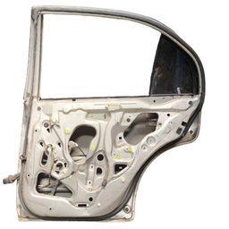 PORTA TRASEIRA DIREITA CIVIC 2001 A 2006 PRATA C/ DETALHE