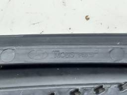 GRADE MOLDURA S/ MILHA ESQUERDO HB20 2013 A 2015