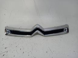 GRADE EMBLEMA AIRCROSS C3 PICASSO 2011 A 2015 C/DETALHES 