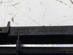 GRADE DIREITA MEGANE 2000 A 2005