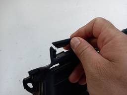  GRADE CENTRAL INFERIOR PARACHOQUE L200 TRITON 2017 A 2021