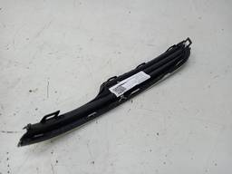 GRADE MOLDURA INFERIOR MILHA DIREITO GOLF 2014 A 2017