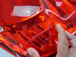 LANTERNA TRASEIRA DIREITA NEW FIESTA HATCH 13/19 C/RISCOS