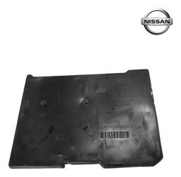 CAPA INFERIOR BASE BATERIA NISSAN TIIDA 2008 2014 ORIGINAL